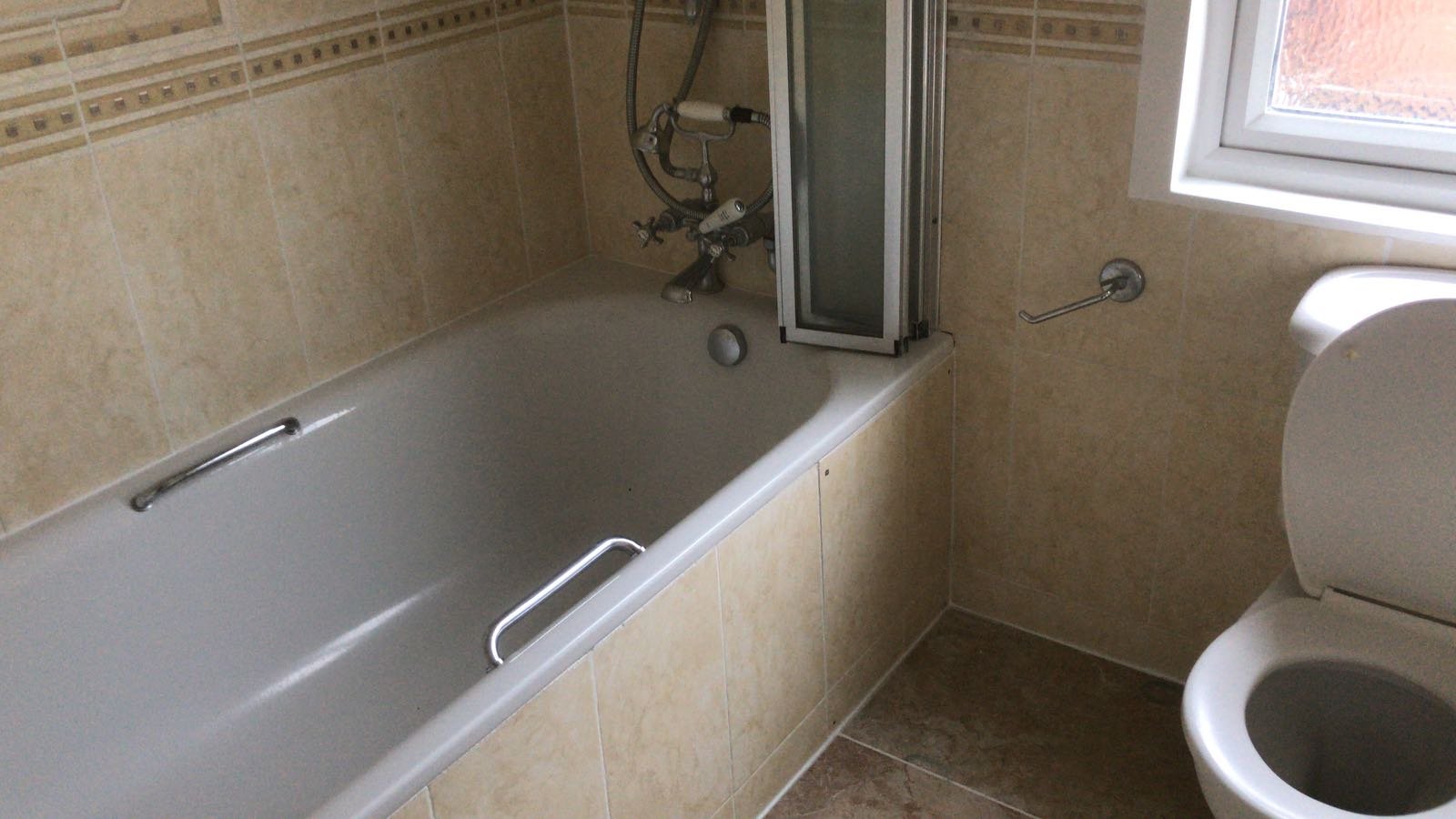 Lovely Room near Olive Road. — Photo 3