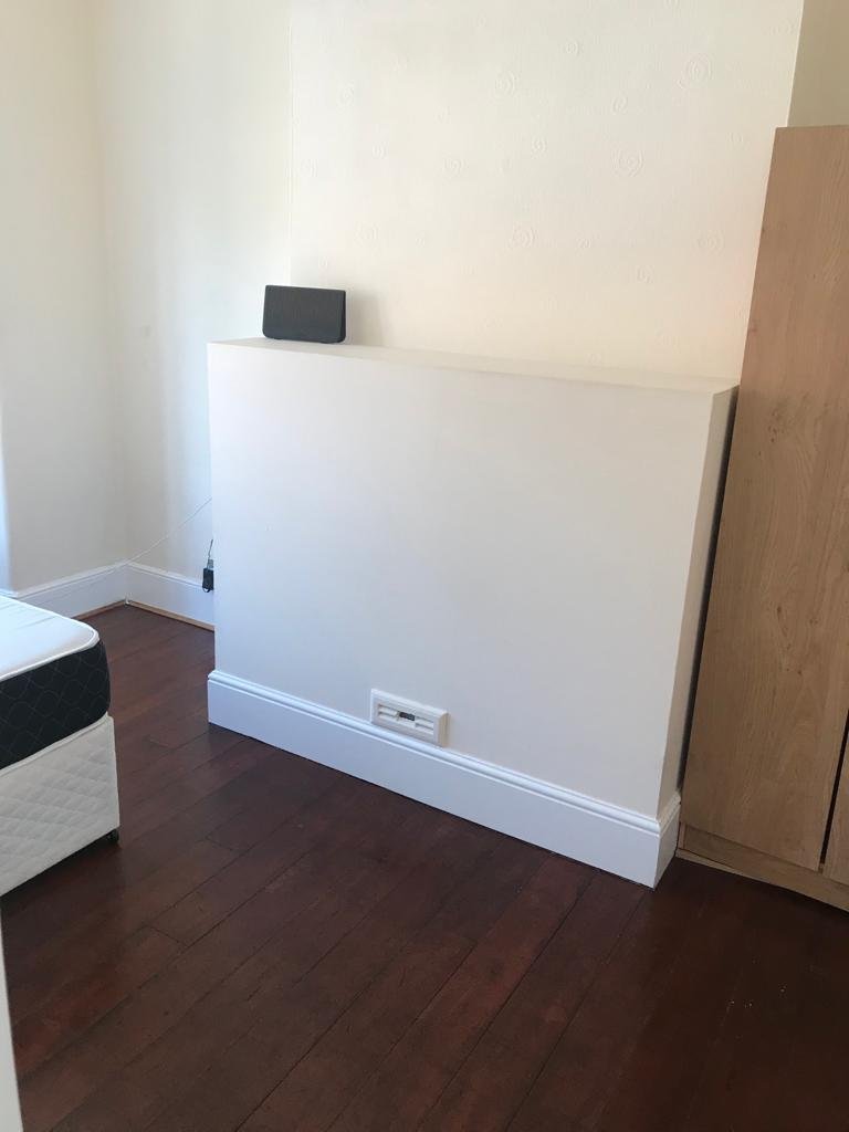 Lovely Room near Olive Road. — Photo 5